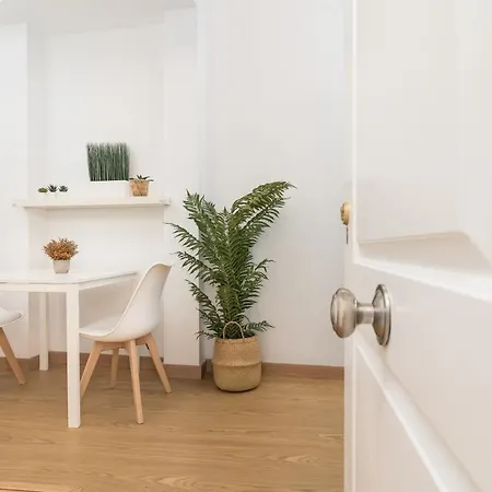 Precioso Apartamento Con Habitacion Separada En Centro Historico De Malaga Exterior photo